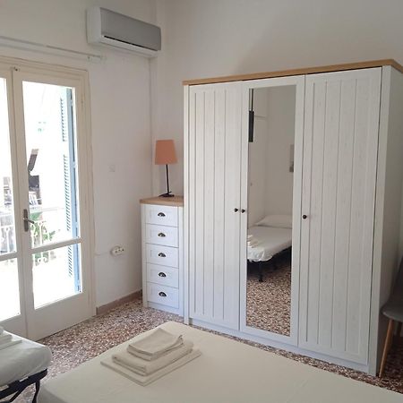 Elina'S Room Poros Town Exterior photo